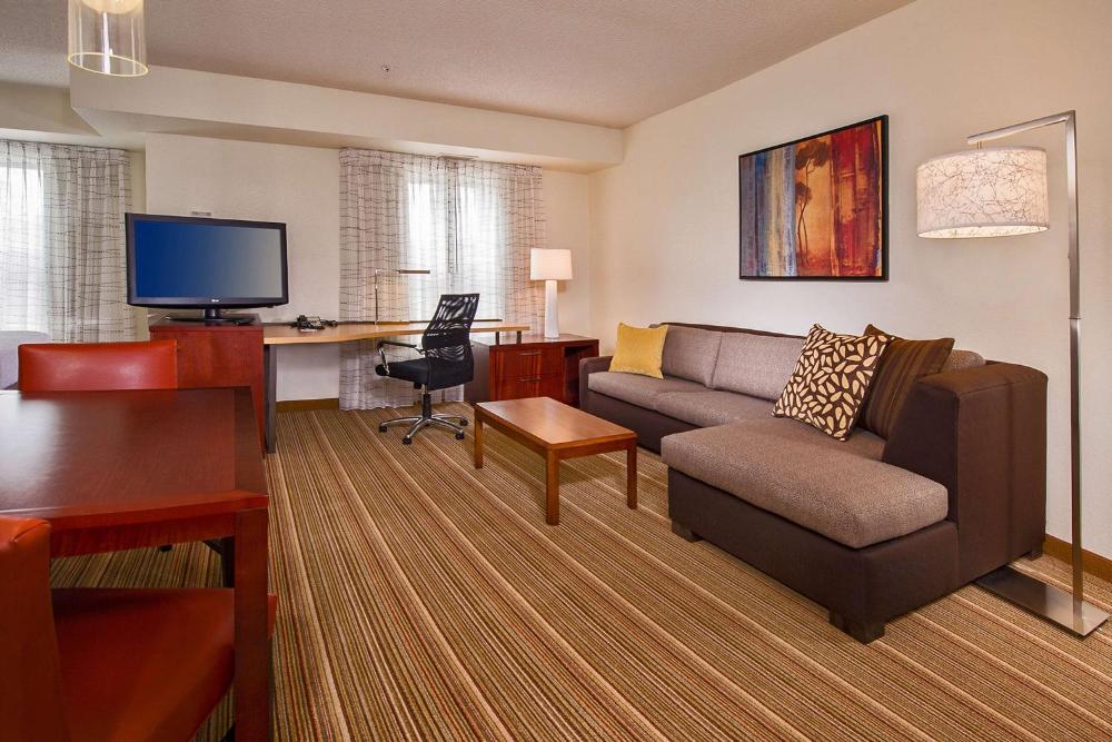 Studio Suite Queen interior